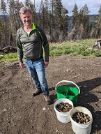 PXL 20240522 003228463(1)